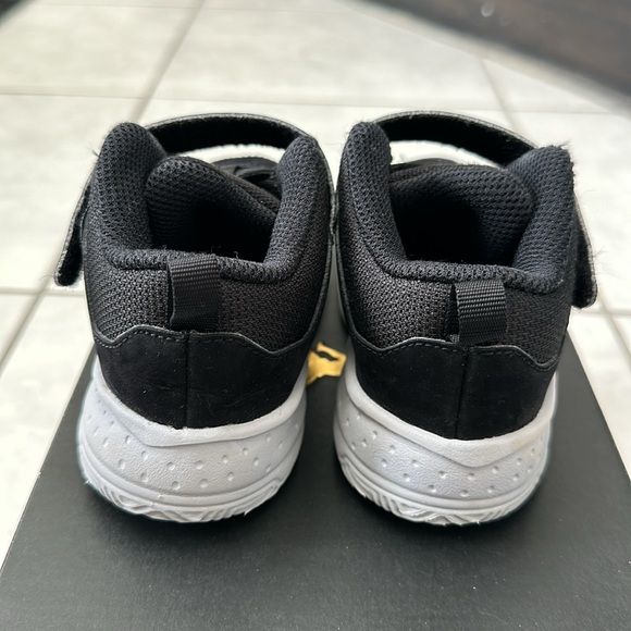 Jordan Max Aura 3 - Picture 4 of 8